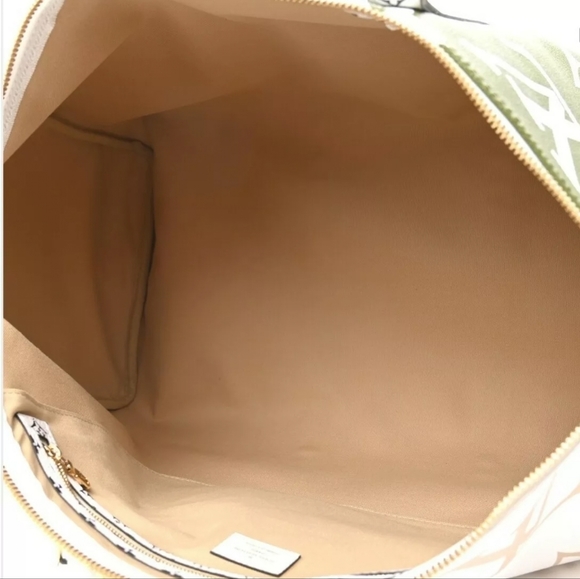 Louis Vuitton GIANT MONOGRAM Keepall 50 Bandouliere Khaki Green/Beige/White Bag - Picture 14 of 16